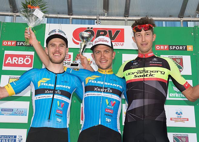   das Siegerpodest v.l. 2. Lukas Schlemmer (AUT, Team Felbermayr Simplon Wels), Sieger Riccardo Zoidl (AUT, Team Felbermayr Simplon Wels), 3. Jannik Steimle (GER, Team Vorarlberg Santic) 