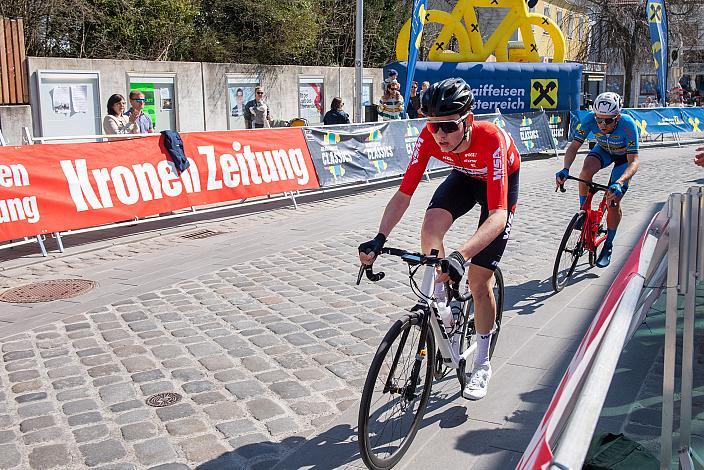 Philipp Hofbauer (AUT, WSA KTM Graz pb Leomo), Sieger Daniel Turek (CZE, Team Felbermayr Simplon Wels), Herren Elite, U23, Radliga, 61. Radsaison-Eröffnungsrennen Leonding, Oberösterreich