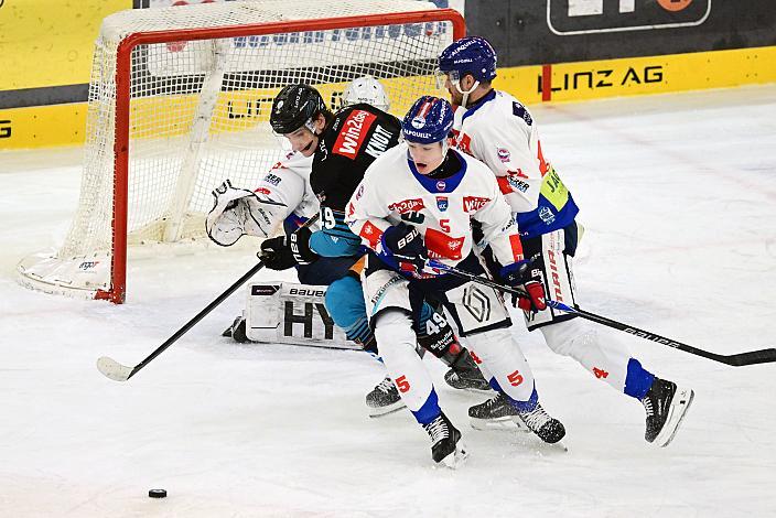 Noah Kerber (HC Tiwag Innsbruck - Die Haie) , Graham Knott (Steinbach Black Wings Linz), 33. Runde ICE, Steinbach Black Wings Linz vs HC Innsbruck, Linz AG Eisarena 
