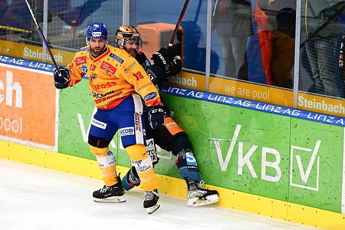 Nicholas Samuel Saracino (Migross Supermercati Asiago Hockey 1935), Sean Collins (Steinbach Black Wings Linz) Steinbach Black Wings Linz vs Migross Supermercati Asiago Hockey 1935, Linz AG Eisarena, pre season 