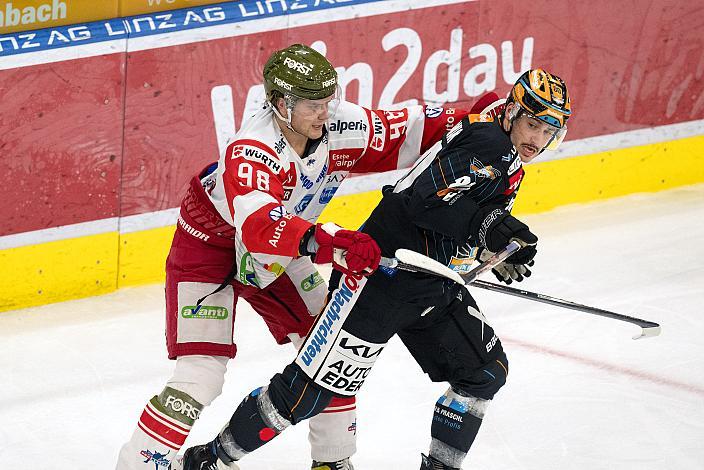 Cole Hults (HCB Südtirol Alperia), Julian Pusnik (Steinbach Black Wings Linz) Steinbach Black Wings Linz vs HCB Suedtirol Alperia, 15. Runde ICE Hockey League, Steinbach Black Wings Linz, Linz AG Eisarena 