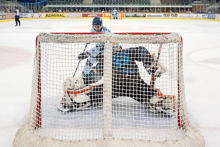 Tormann Rasmus Tirronen (Steinbach Black Wings Linz) hält alle Penaltys der Straubing Tigers  Testspiel Steinbach Black Wings Linz vs Straubing Tigers, Linz AG Eisarena, pre season 