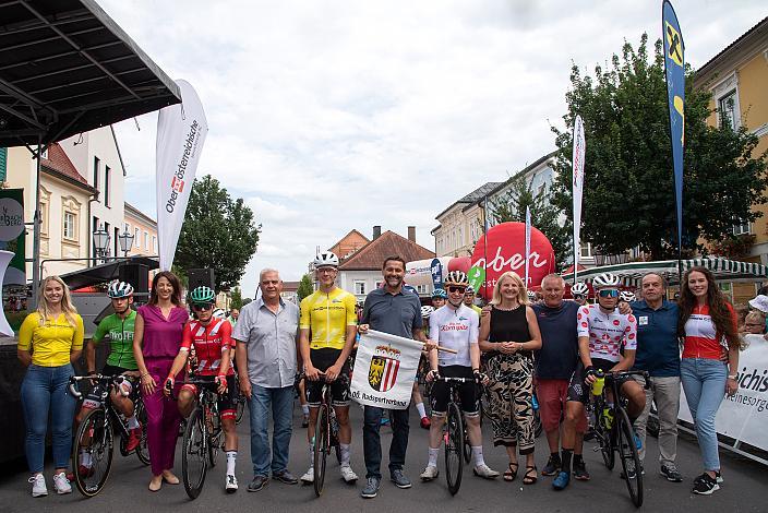 Start zur Etappe Rohrbach - Rohrbach, Int. "Keine Sorgen" Junioren Rundfahrt UCI Kat. 2.1 MJ