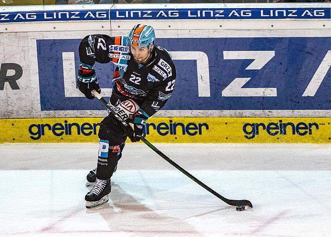 Im Bild: Hunter Fejes (EHC Liwest Black Wings Linz) Eishockey,  EHC Liwest Black Wings Linz vs Spusu Vienna Capitals