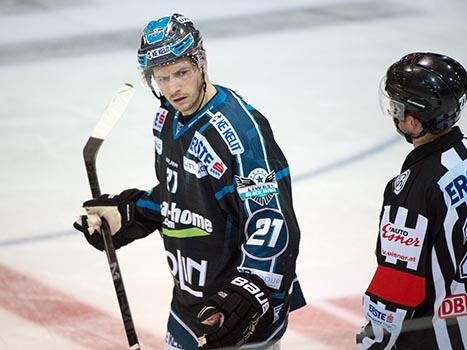Philipp Lukas, Linz EHC Liwest Black Wings Linz vs HCB Suedtirol, 3. Viertelfinale