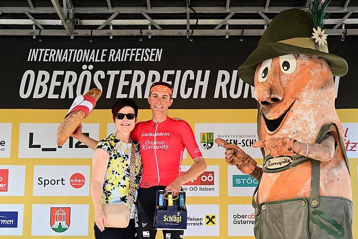 Im Roten Kornspitz Trikot des besten Österreichers Marco Schrettl (AUT, Tirol KTM Cycling Team) 3. Etappe Bad Schallerbach - Aigen - Schlägl, 15. Int. Raiffeisen OÖ-Radrundfahrt UCI Kat. 2.2